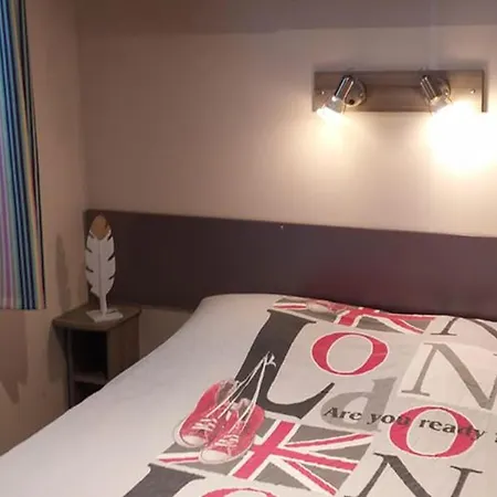 Camping Mobil-home Avec Terrasse Pour 4 Personnes - Api-1-52-731 Saint-Maime