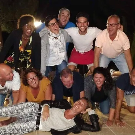 Camping Mobil-home Avec Terrasse Pour 4 Personnes - Api-1-52-731 *