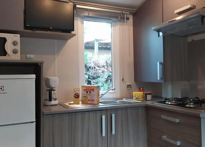 Campingplads Mobil-home Avec Terrasse Pour 4 Personnes - Api-1-52-731 *